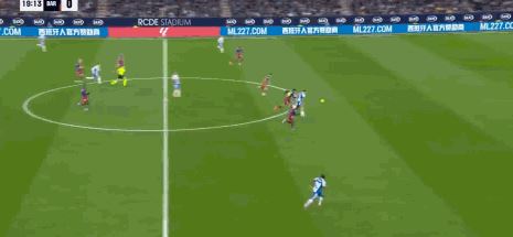 半场：巴萨0-0西班牙人，加西亚拒单刀+献神扑，巴萨1射正